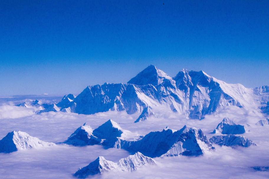 Una vista dell&#39;Everest, teatro della tragedia. Ansa